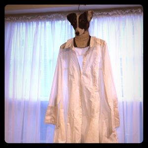 Perfect oversized white Free People blouse!